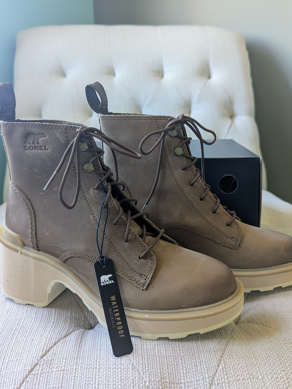SOREL Women's Taupe Waterproof Lace-Up Chunky Boot